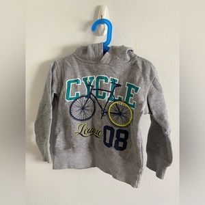 Pullover hoodie Size S 6/7 (Boys)